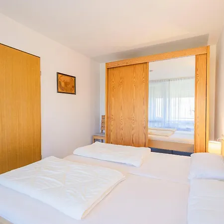 Ferienwohnpark Zwei-zimmer-apartment 49 47 * Immenstaad am Bodensee